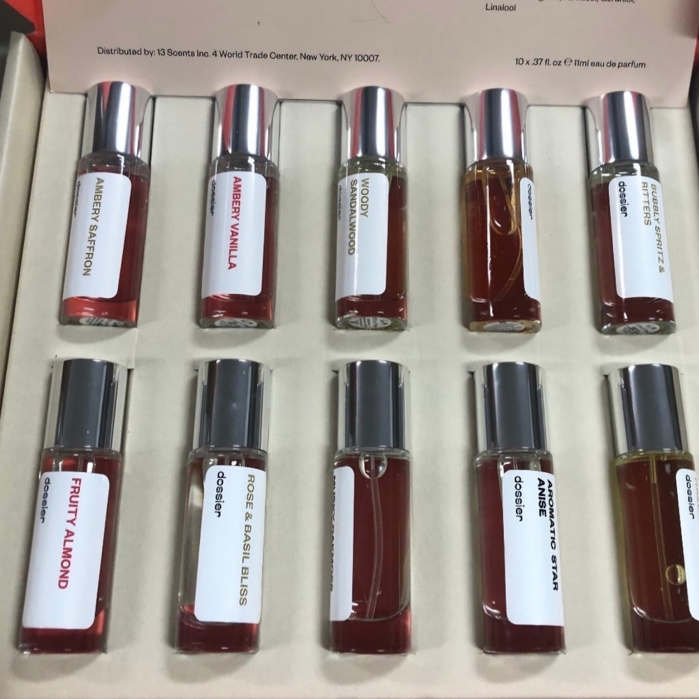 Dossier Discovery Set Of 10